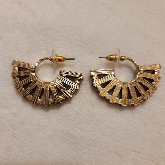 Brown Wood Slat/Bead Half Hoop Gold Tone Earrings - Picture 3 of 8